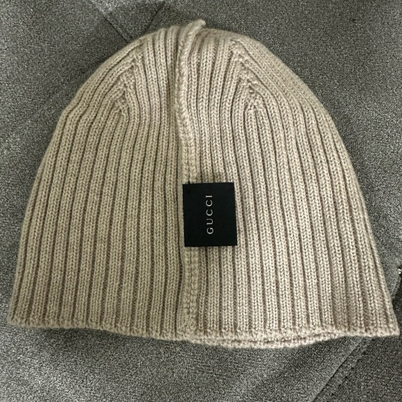 Gucci light grey wool fall or winter beanie hat - Picture 5 of 6